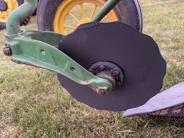 john-deere-14-image-19