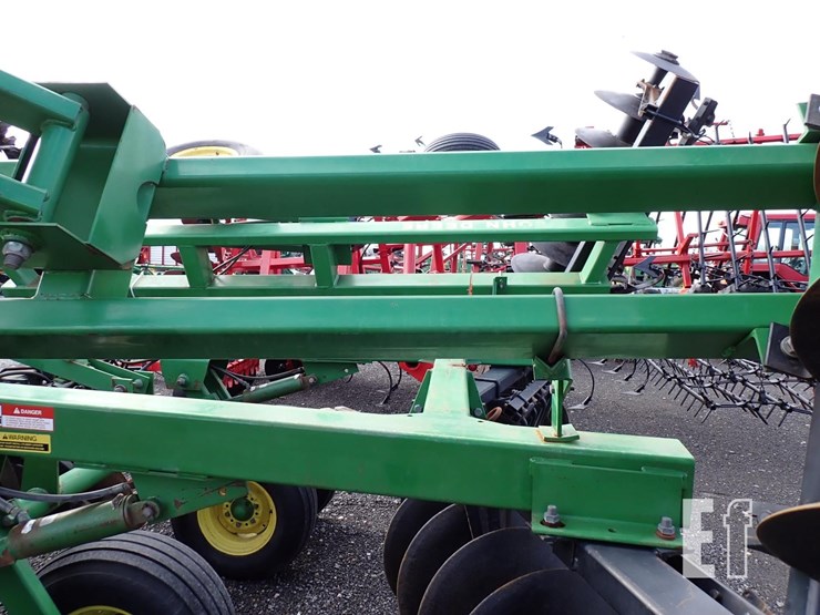 john-deere-630-image-11