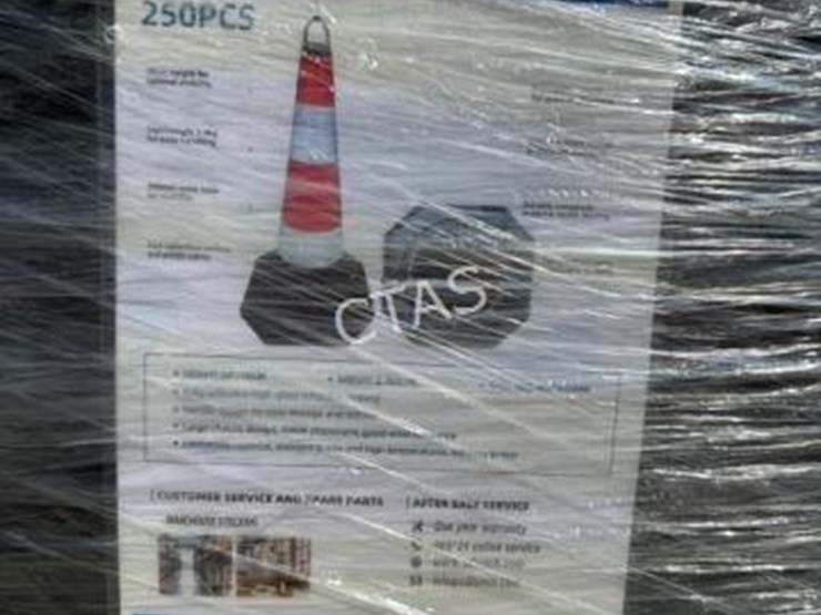 #130-•-250pcs-safety-traffic-cones-image-3