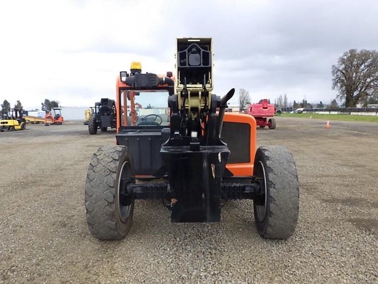 2013-jlg-g9-43a-image-6