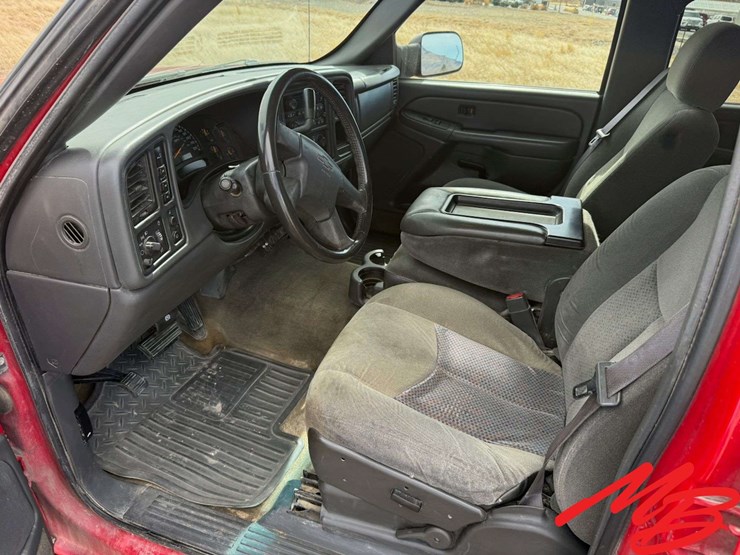 2004-chevrolet-2500-image-30