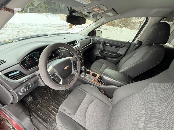 2014-chevrolet-traverse-image-7