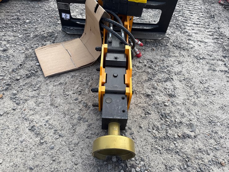 #2077-•-unused-giyi-d680-skid-steer-pile-hammer-dzc680251340-inv#-42020-image-5