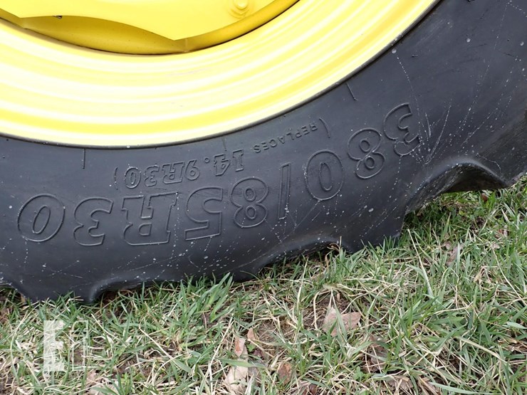 john-deere-8100-image-4