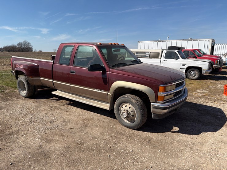 chevrolet-3500-image-1