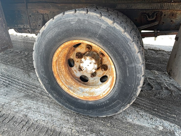 1999-isuzu-npr-image-5