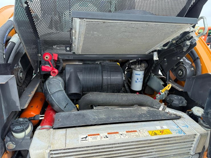 case-tv450b-image-31