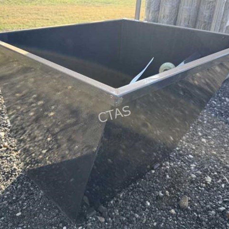 #107 • Mobile Self-Loading Dumping Hoppers