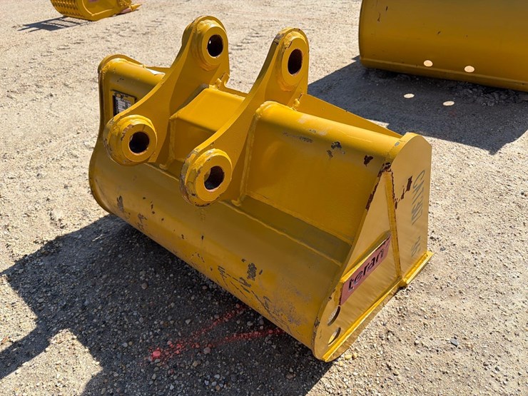 caterpillar-307-image-3