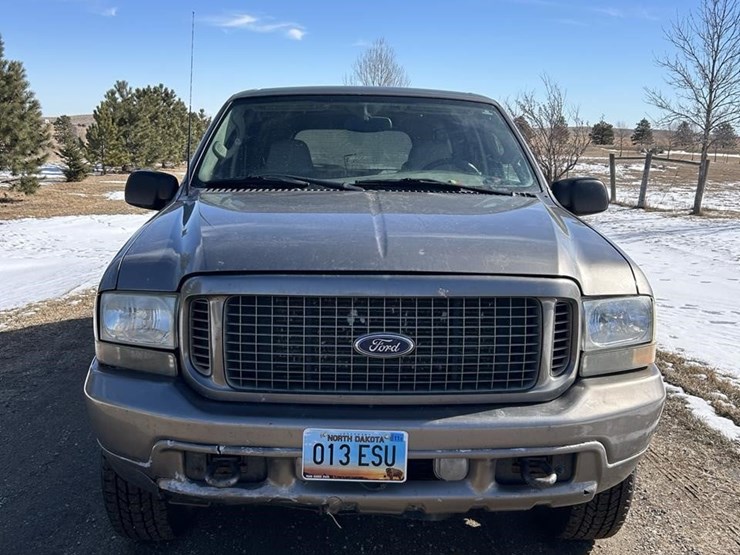 2003-ford-excursion-image-2