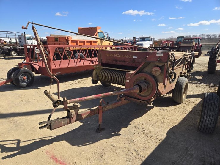 new-holland-315-image-1