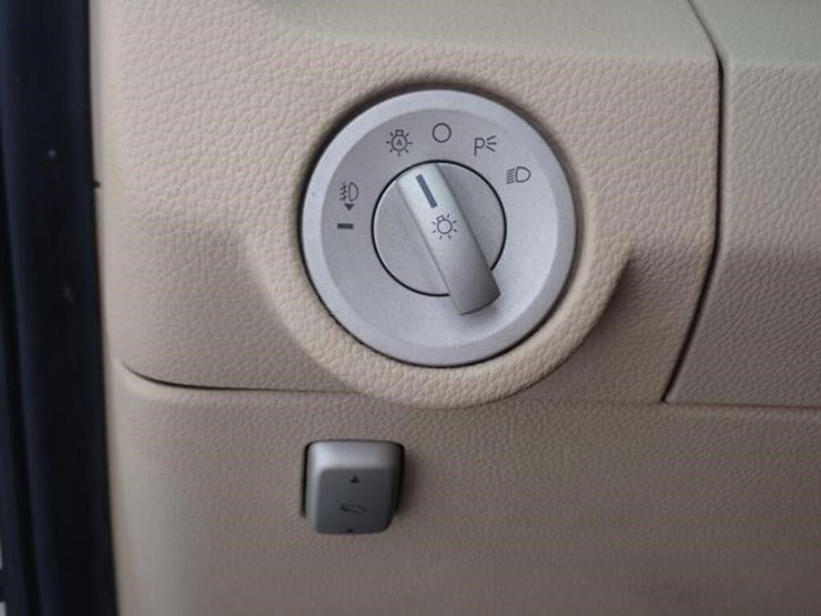 2009-lincoln-navigator-image-16