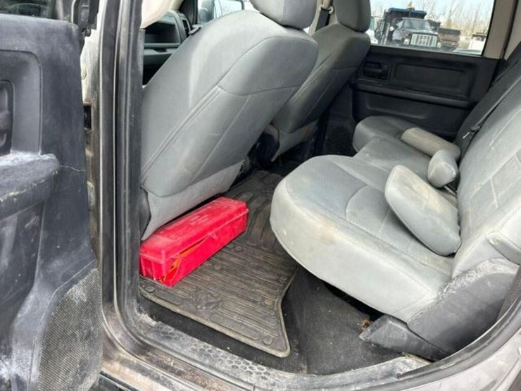 2014-ram-2500-hd-image-26