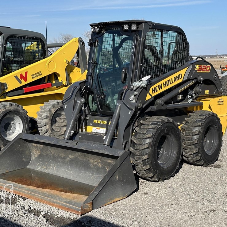 NEW HOLLAND L320