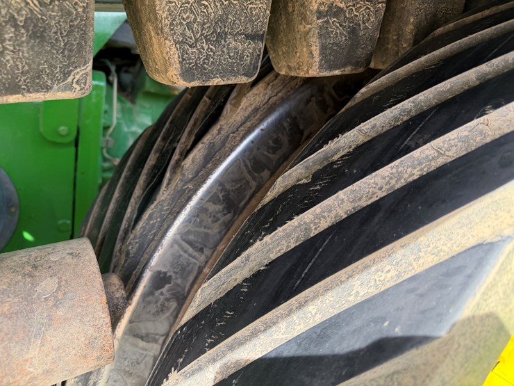 john-deere-8320rt-image-11