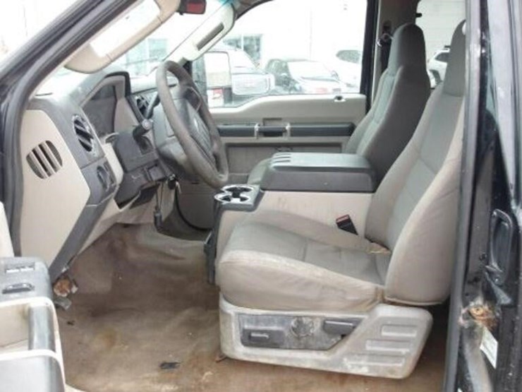 2010-ford-f250-xlt-image-14