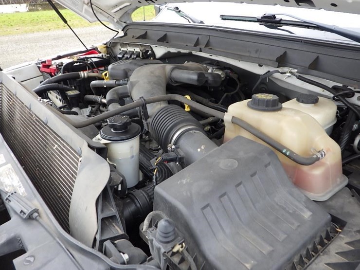 2012-ford-f550-image-11