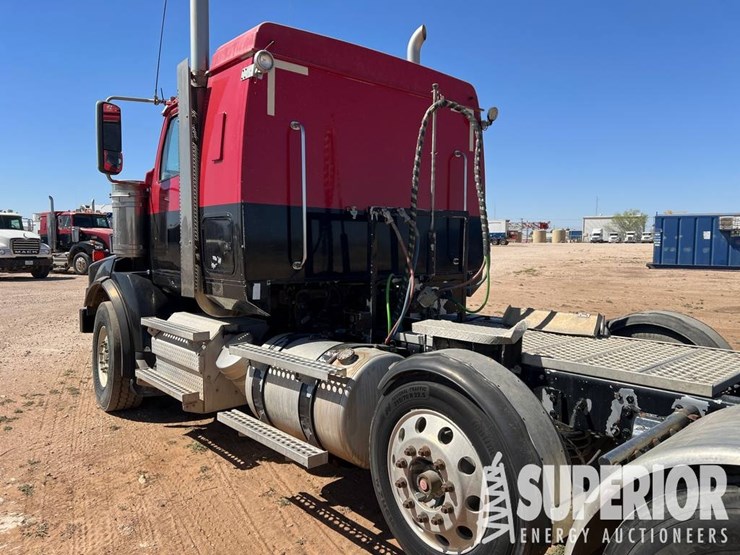 2014-western-star-4900-image-5