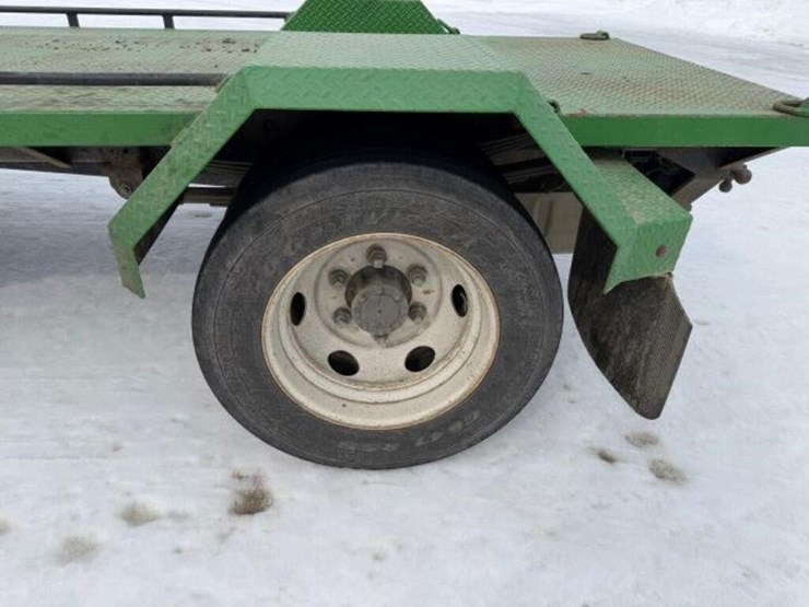 2022-isuzu-nrr-image-29