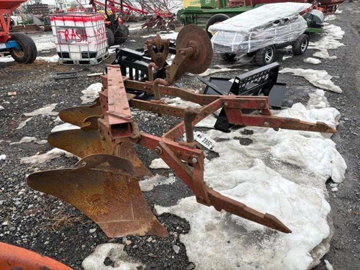 international-311-image-3