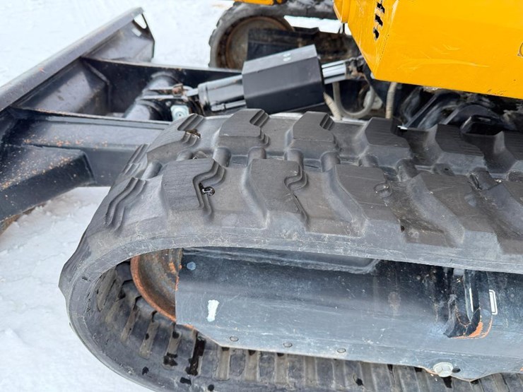 caterpillar-302.7d-cr-image-8