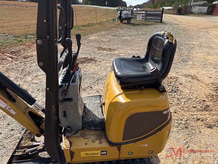 2019-caterpillar-300.9d-image-15