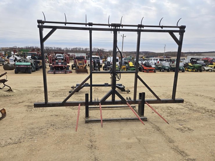 #432-•-3pt-big-square-bale-carrier-image-3