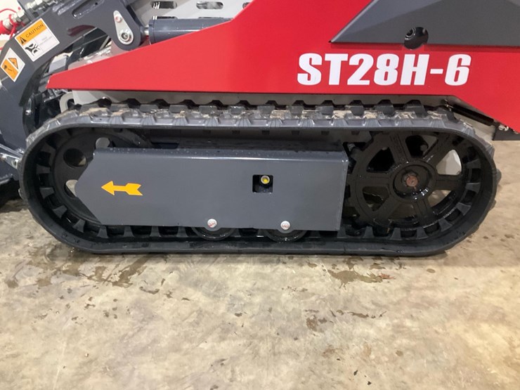#1003-•-unused-2025-bttl-st28h-6-mini-skid-loader-image-8