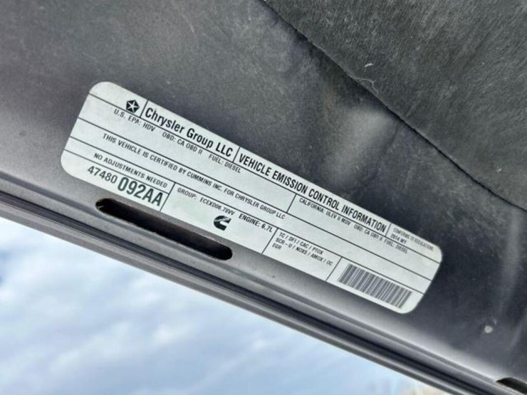 2014-ram-2500-hd-image-31