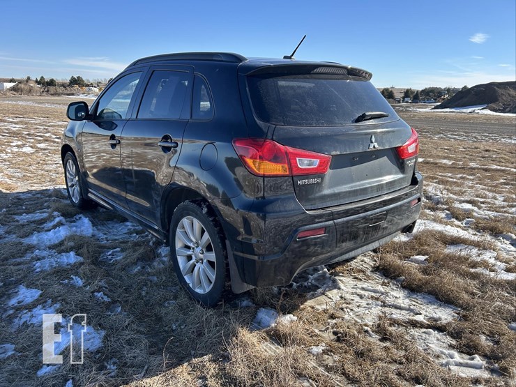 2011-mitsubishi-outlander-image-7