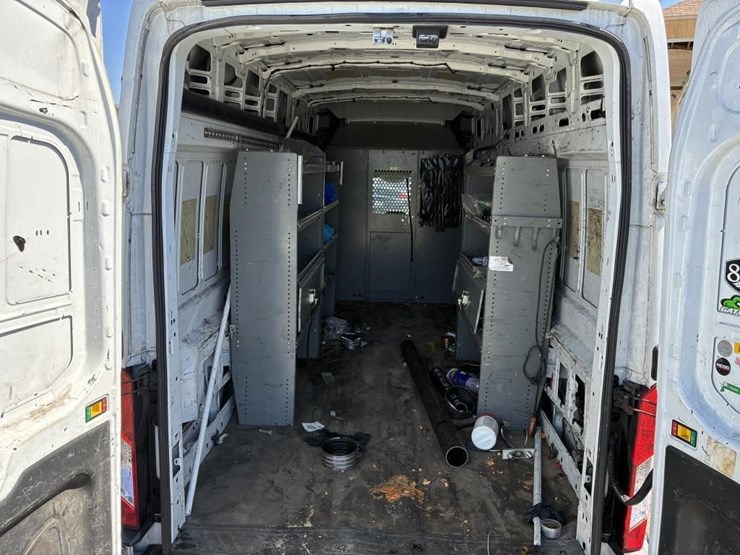 2017-ford-transit-image-11