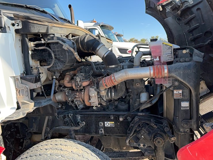 2014-kenworth-t880-image-22