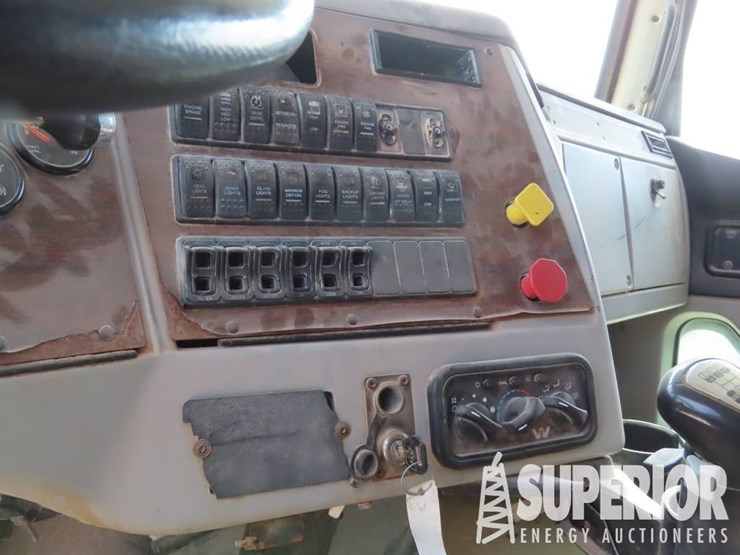 2014-western-star-4900-image-8