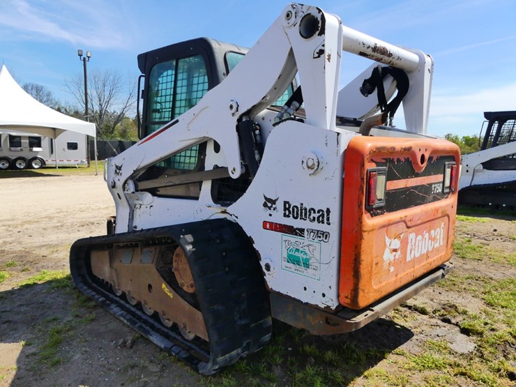 2015-bobcat-t750-image-3