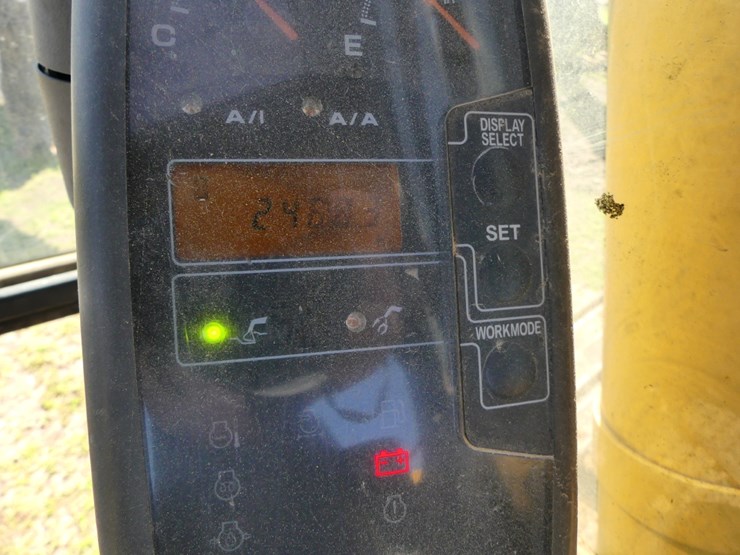 2006-deere-160c-lc-image-15