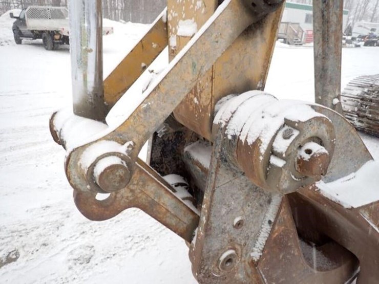 2017-caterpillar-320fl-image-59