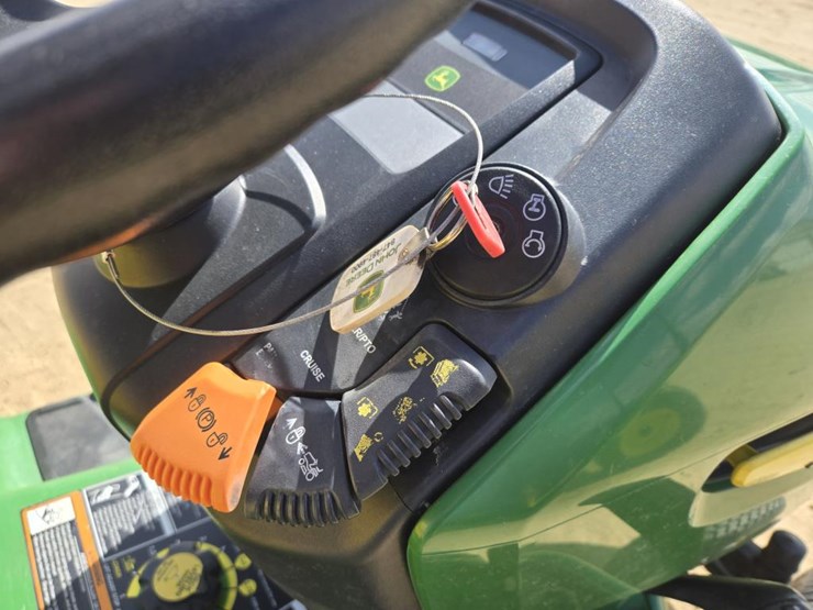 john-deere-x300-image-8