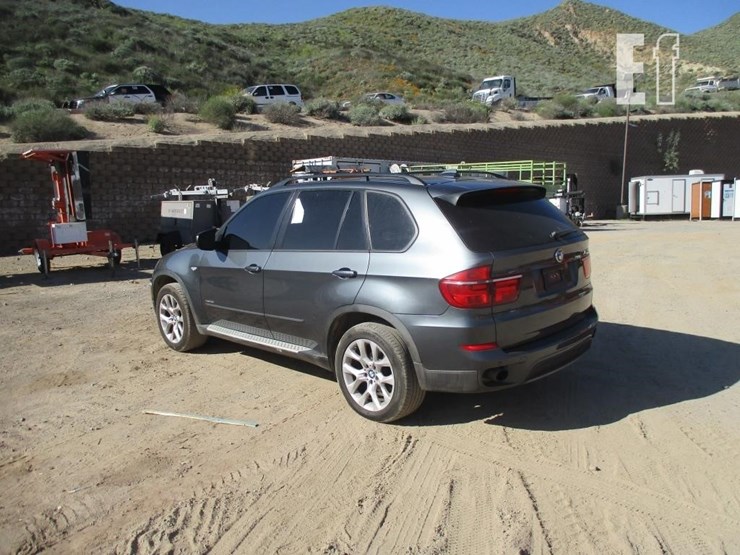 2011-bmw-x5-image-4