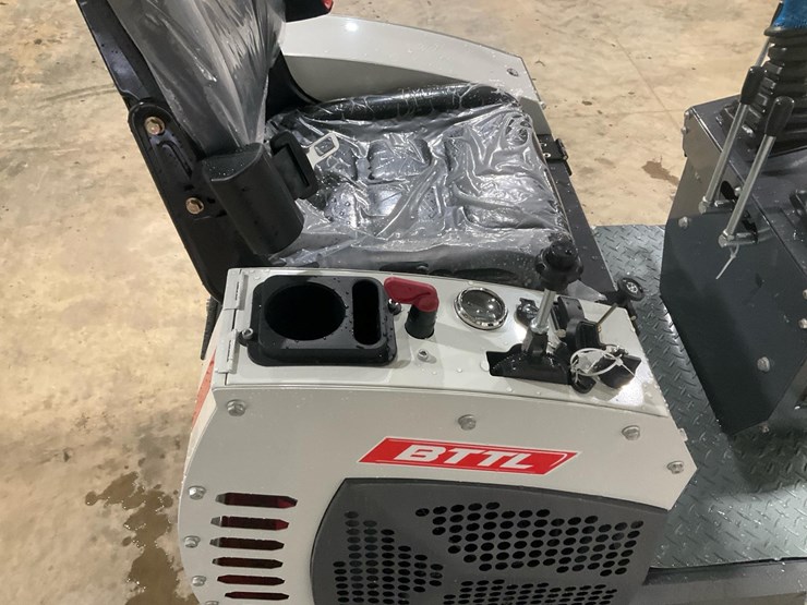 #1601-•-unused-2025-bttl12-excavator-image-13