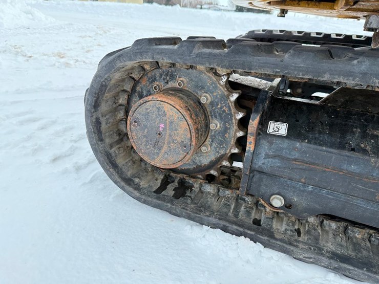 caterpillar-302.7d-cr-image-22