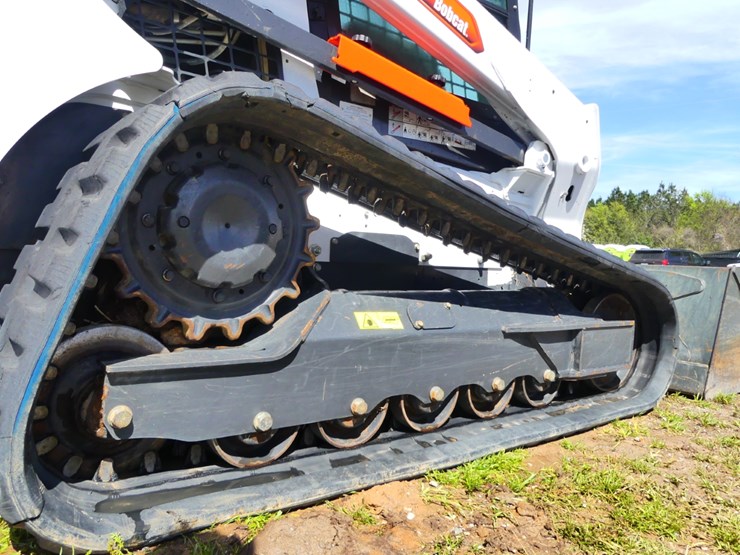 2023-bobcat-t770-image-6