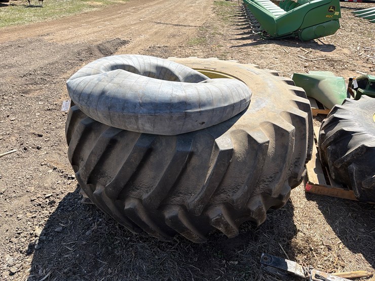 deere-tires-image-3