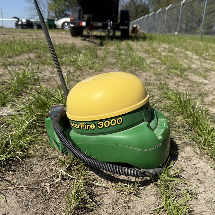 JOHN DEERE STARFIRE 3000