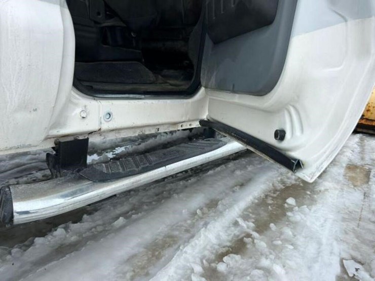 2011-ford-f350-image-47