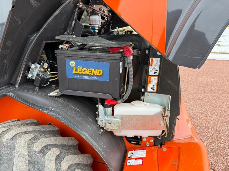 2021-hitachi-zw50-5b-image-42