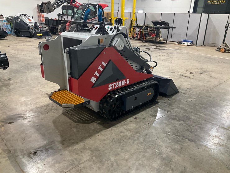 #1003-•-unused-2025-bttl-st28h-6-mini-skid-loader-image-5