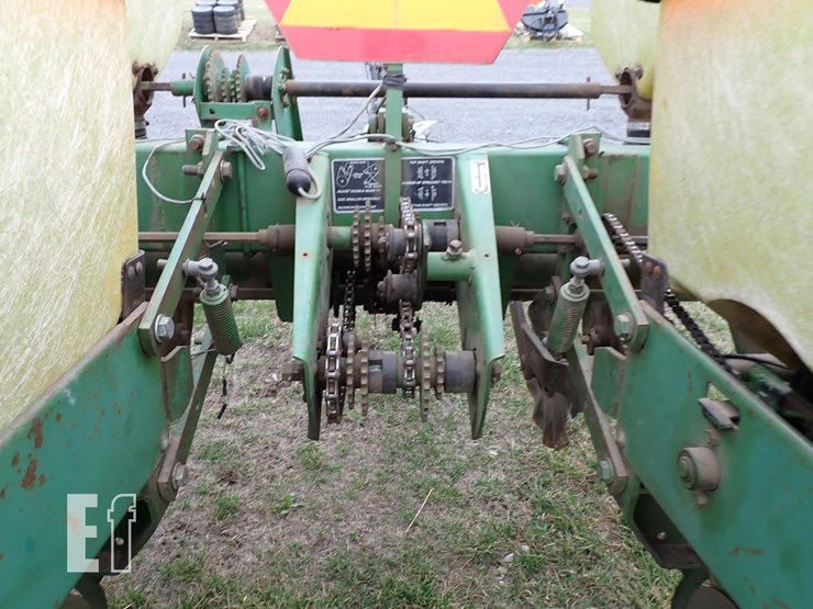 john-deere-7000-image-8