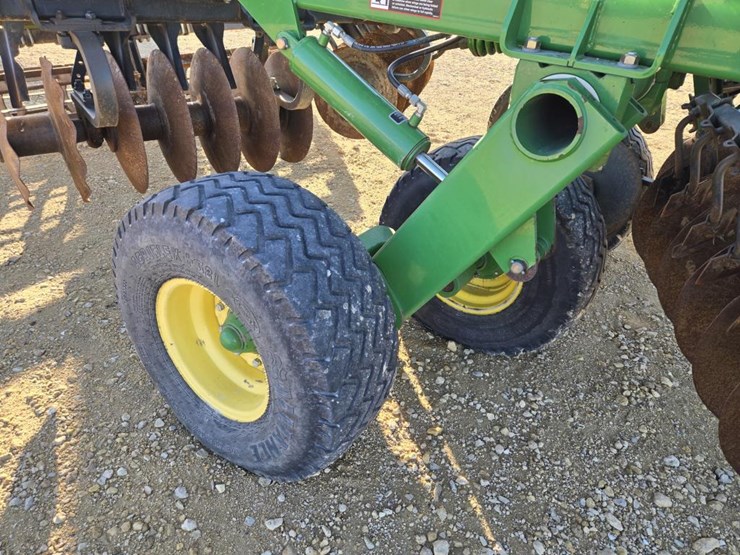 john-deere-2623vt-image-13