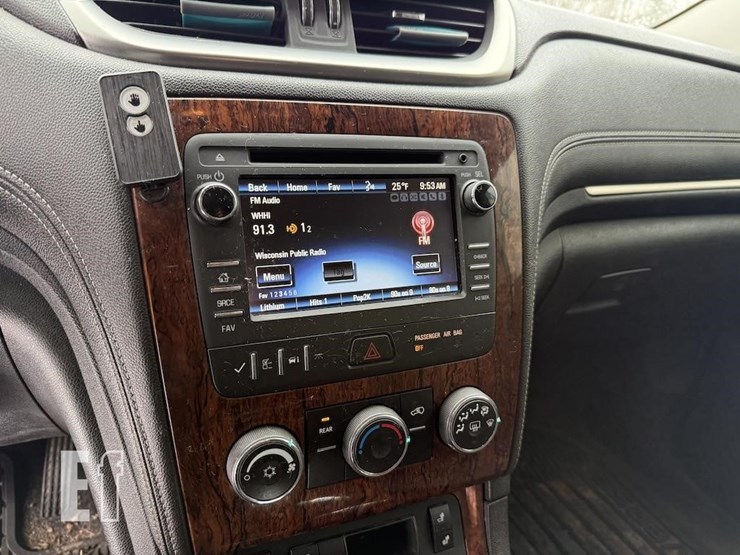 2014-chevrolet-traverse-image-9