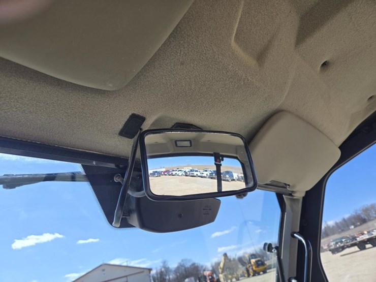 2023-john-deere-gator-image-20